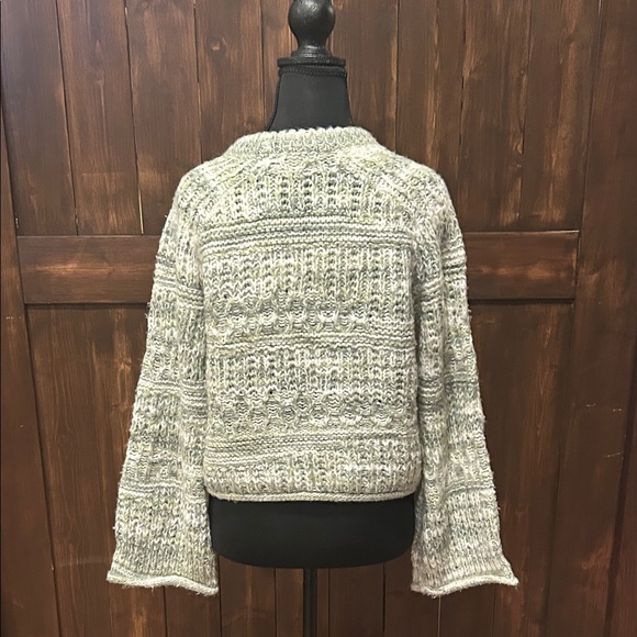 Universal Thread Textured Gray Sweater - Picture 3 of 3